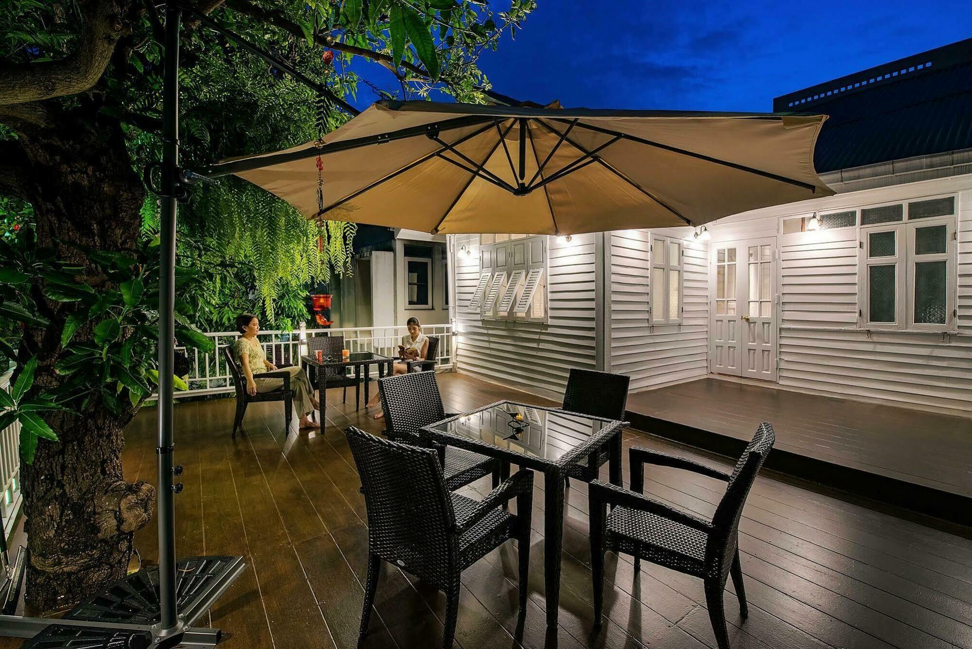 Baankachitpan Bangkok Hotel Ngoại thất bức ảnh