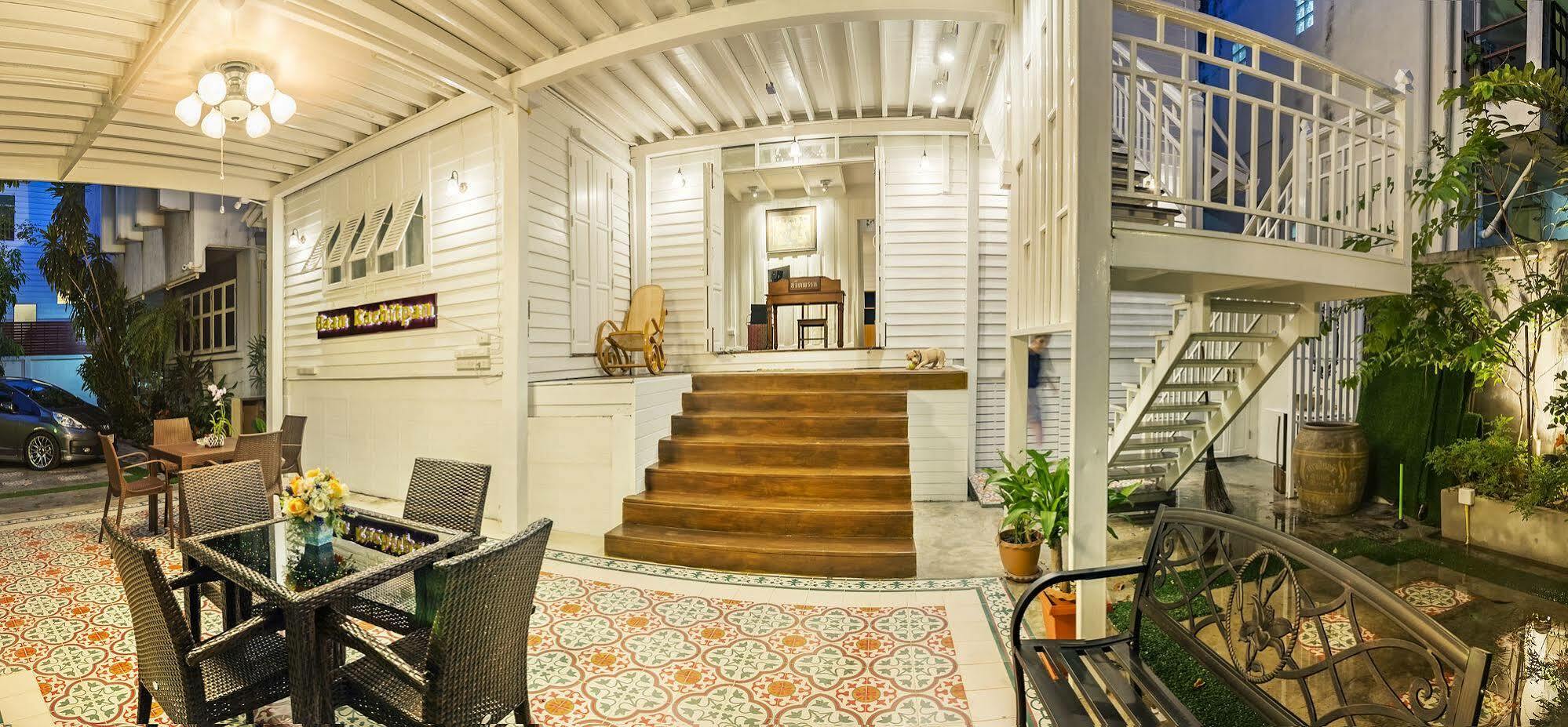 Baankachitpan Bangkok Hotel Ngoại thất bức ảnh